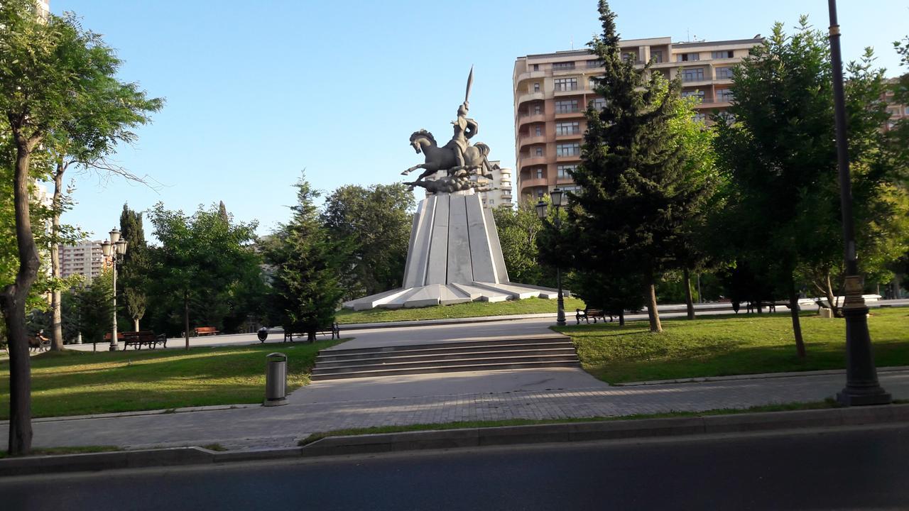 Comfortable, Close Center Baku Exterior foto