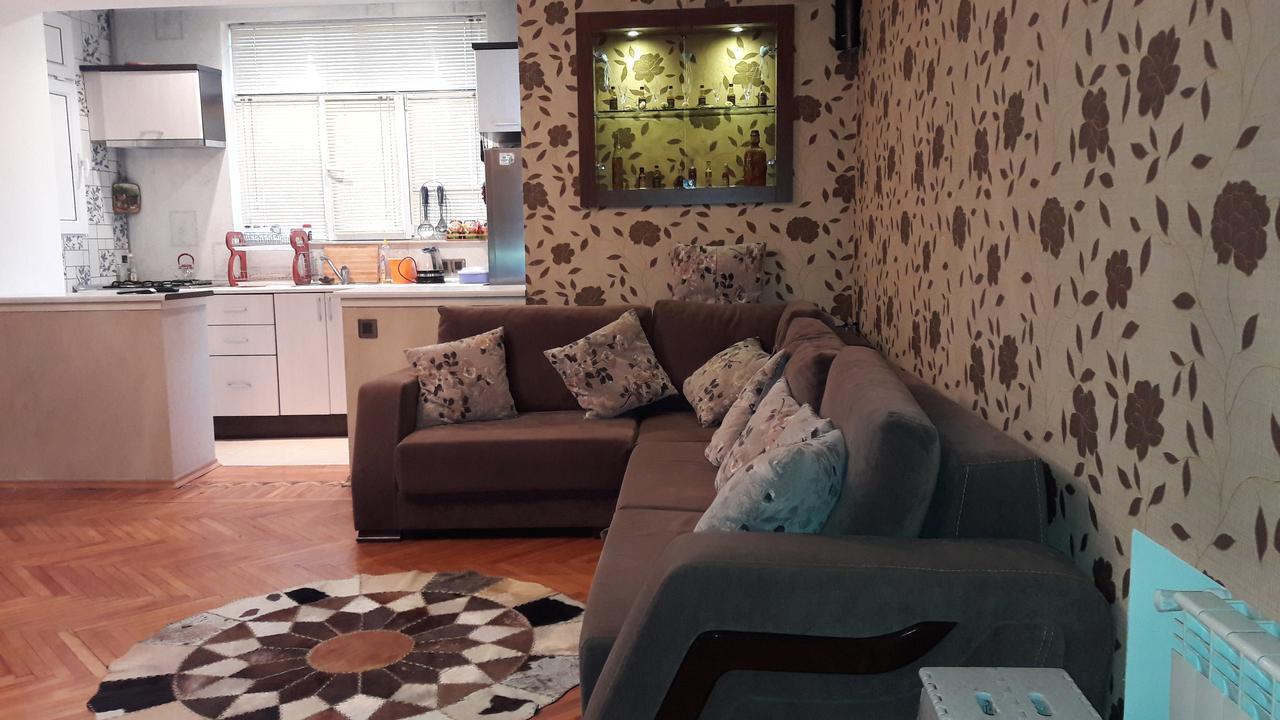 Comfortable, Close Center Baku Exterior foto